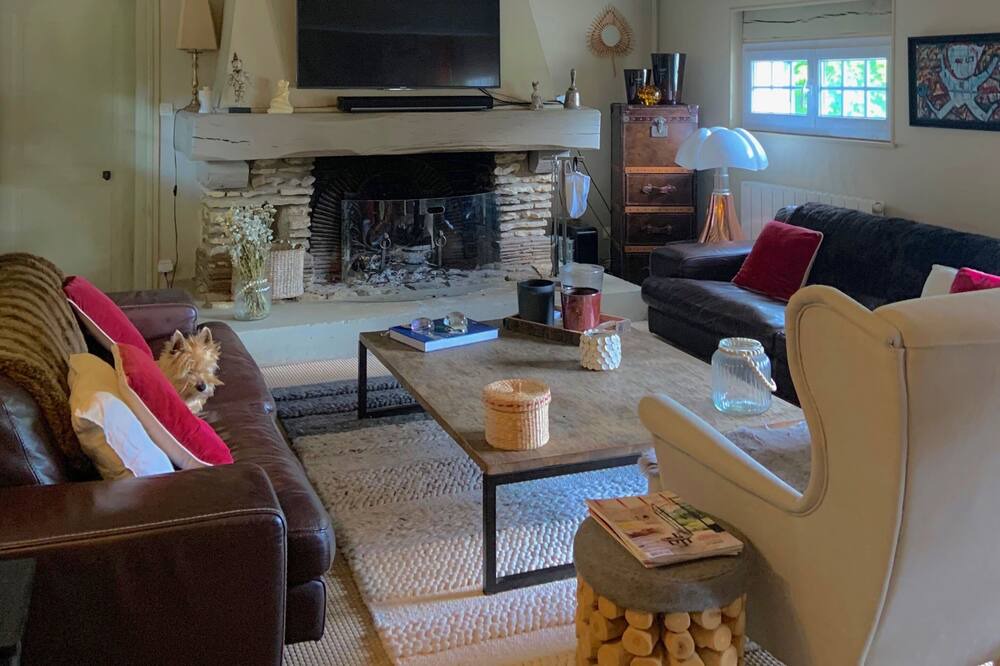 Photo of Livingroom in Le Cormier
