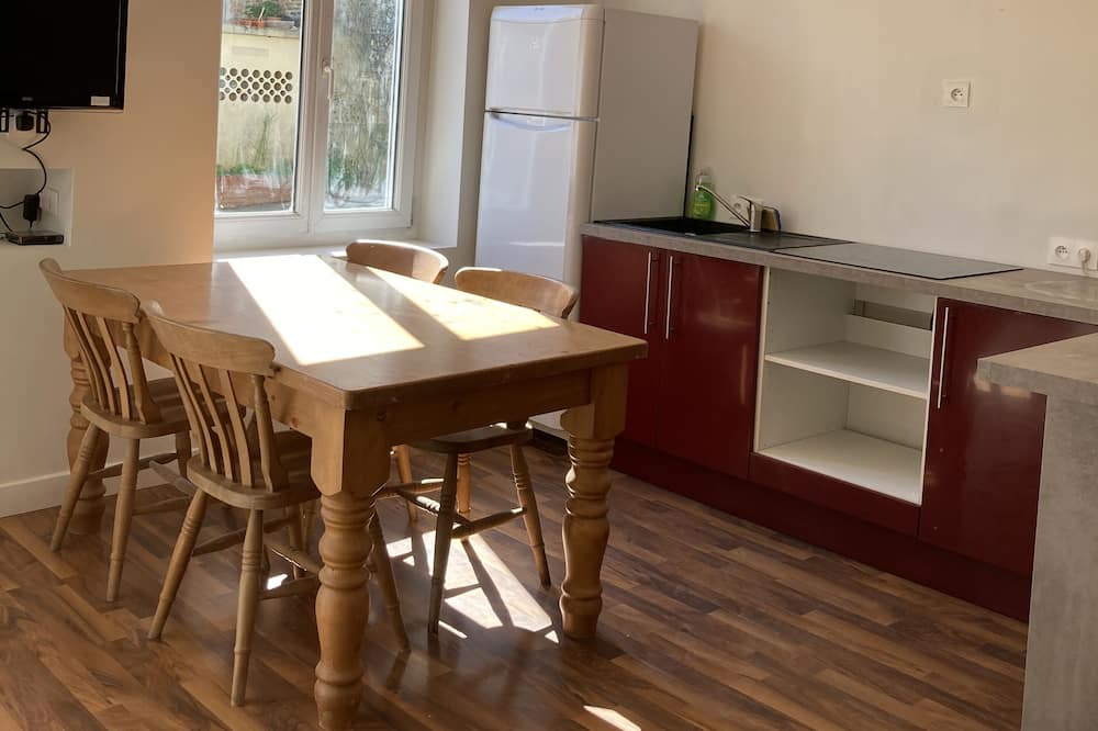 Photo of Kitchen in Pre-en-Pail