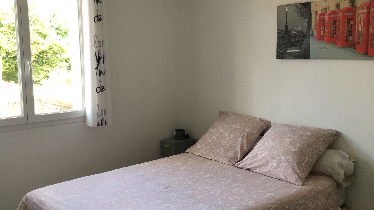 Photo of Bedroom in Villenave-d'Ornon