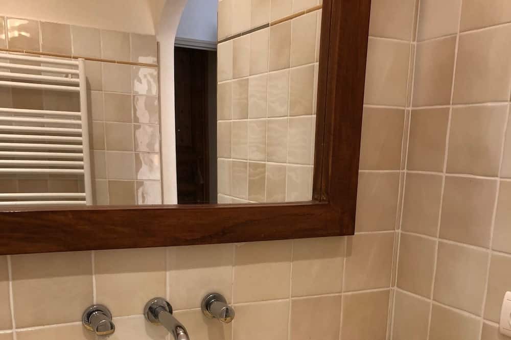 Photo of Bathroom in Saint-Maximin-la-Sainte-Baume