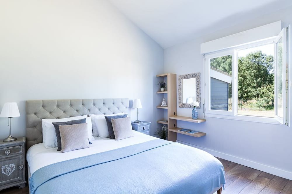 Photo of Bedroom in Tosse