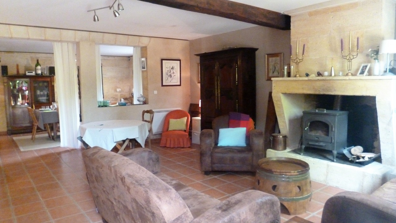 Photo of Livingroom in Saint-Laurent-des-Combes