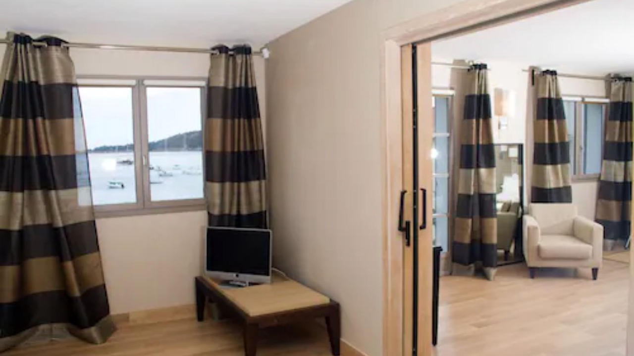 Photo of Bedroom in Pinarellu