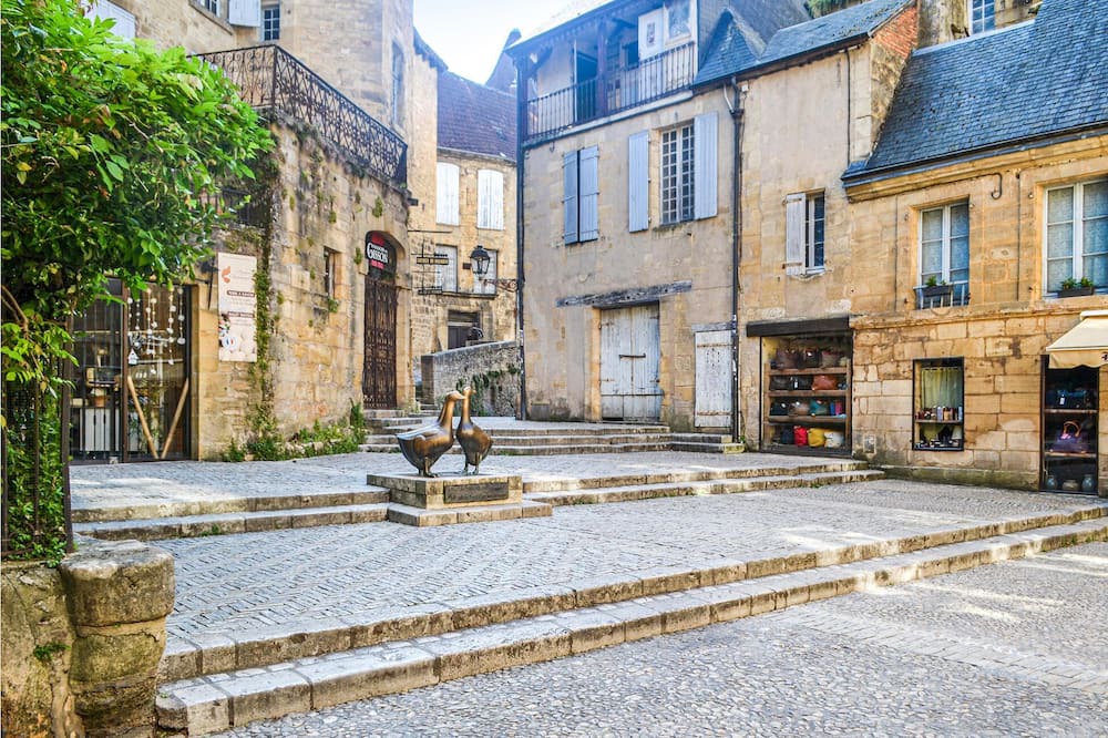 Photo of Others in Saint-Andre-dAllas