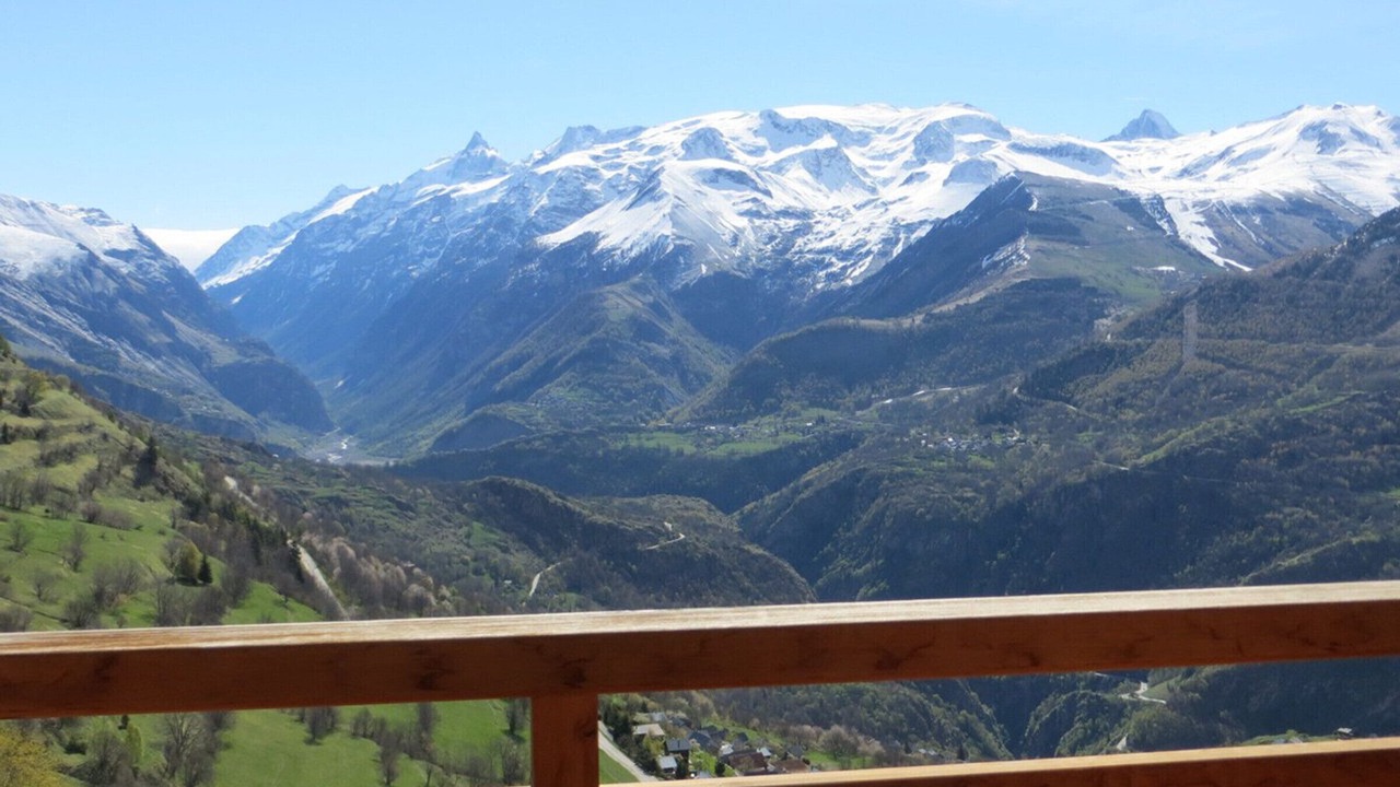 Photo of Outdoor in Auris