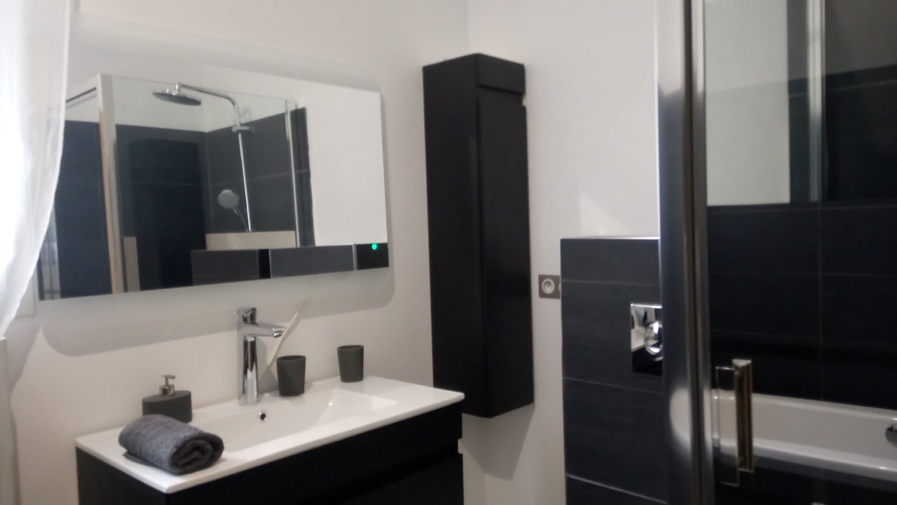 Photo of Bathroom in Lorgues