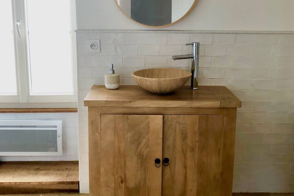 Photo of Bathroom in Proissans