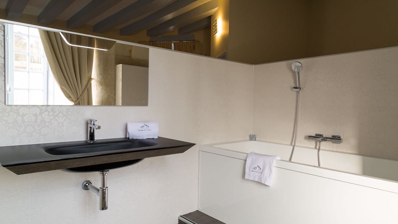 Photo of Bathroom in Dissay