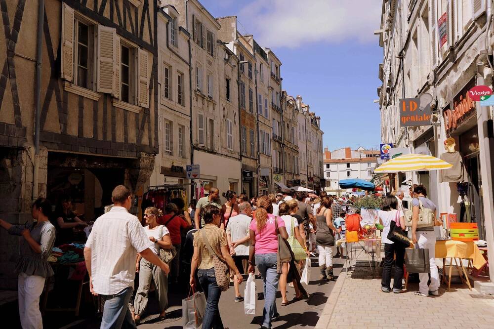 Photo of Others in Vasles