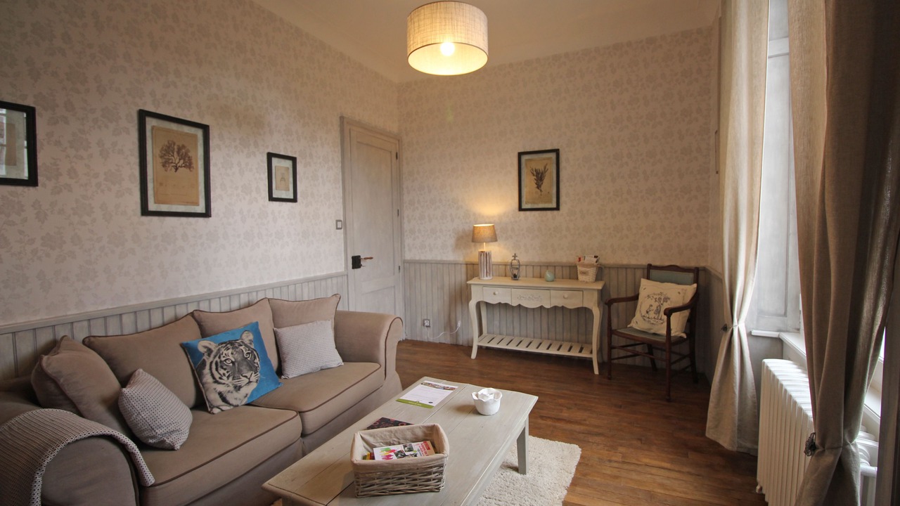 Photo of Bedroom in Chalus
