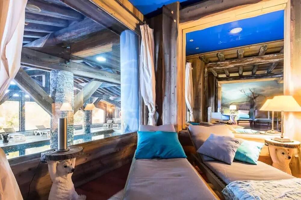 Photo of Bedroom in Arc-1800