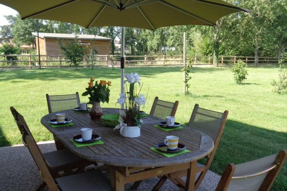 Photo of Patio Balcony in Veauchette