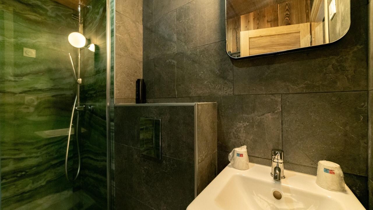 Photo of Bathroom in Font-Romeu-Odeillo-Via