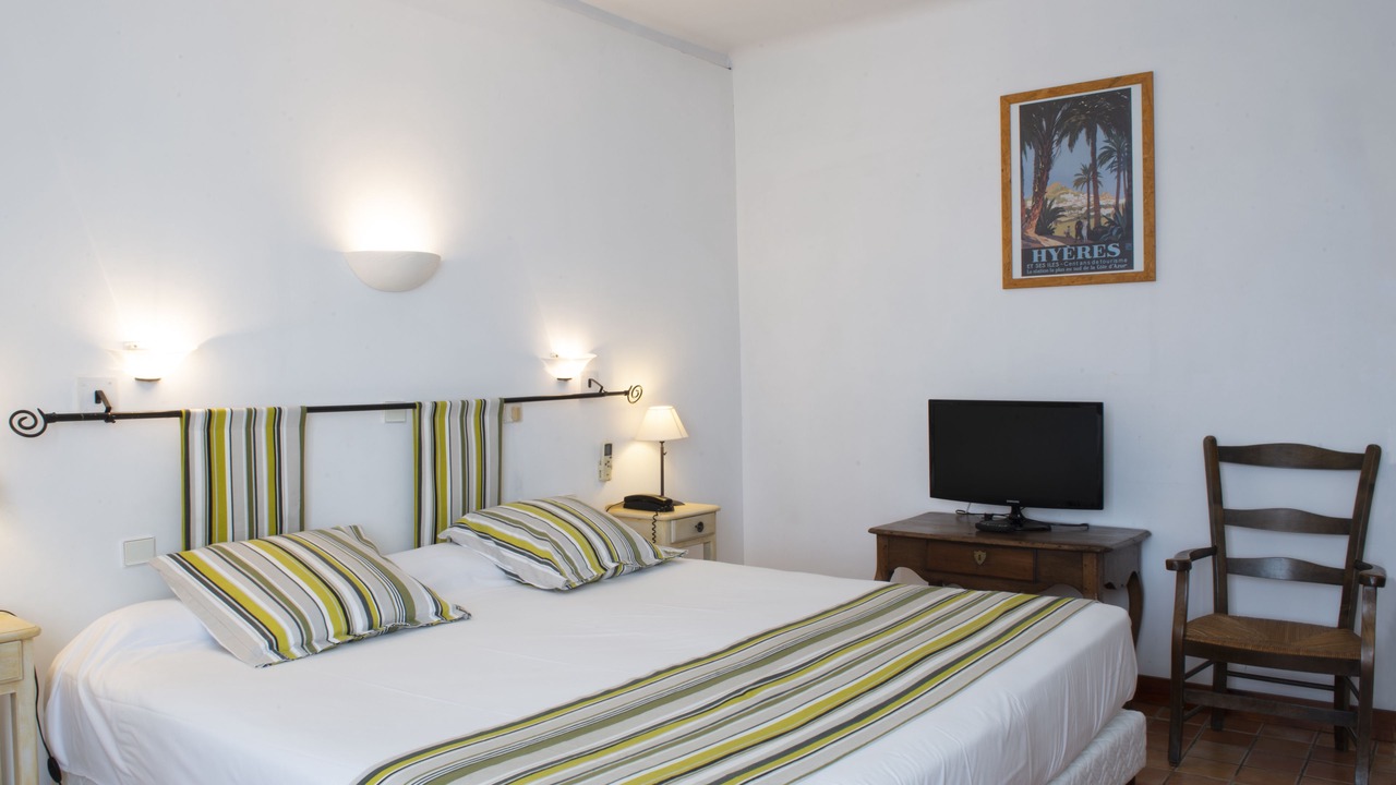 Photo of Bedroom in Arles City Centre