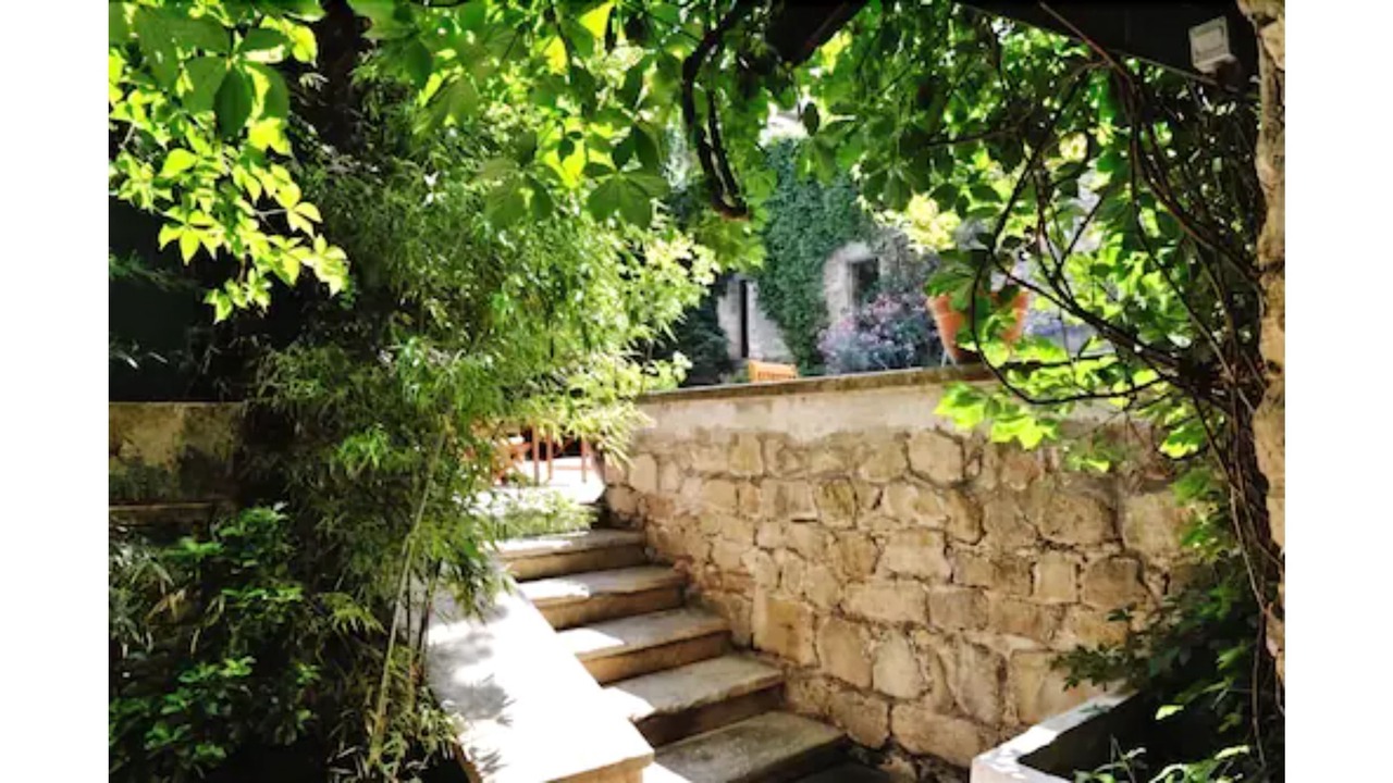 Photo of Outdoor in Arles City Centre
