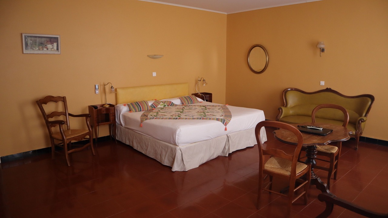 Photo of Bedroom in Arles City Centre