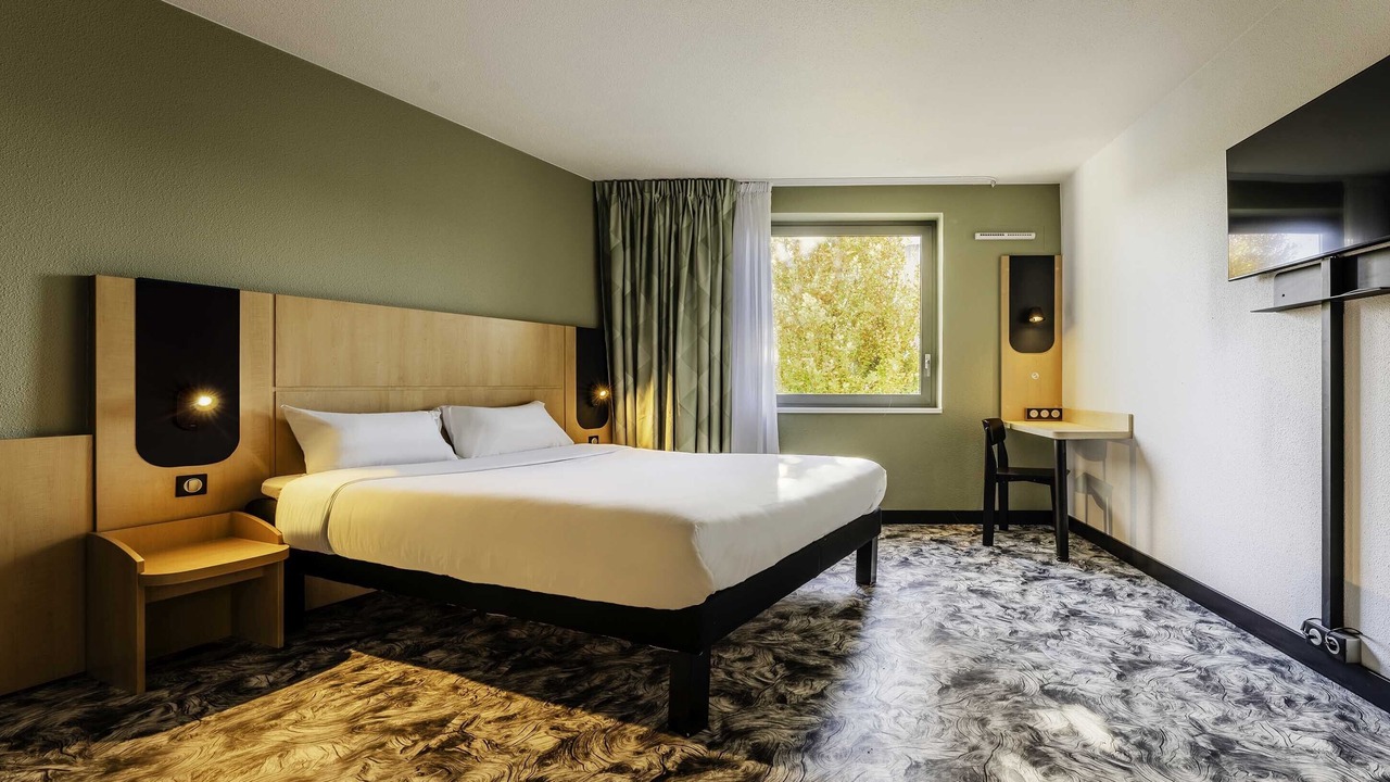 Photo of Bedroom in Maubeuge