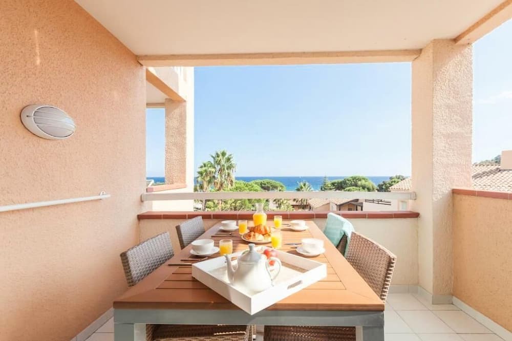 Photo of Patio Balcony in Le Lavandou