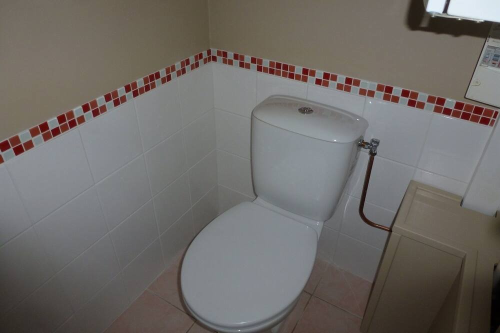 Photo of Bathroom in Thenon