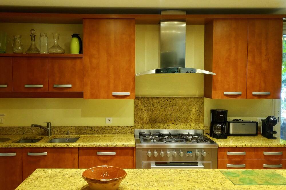 Photo of Kitchen in Sarrians