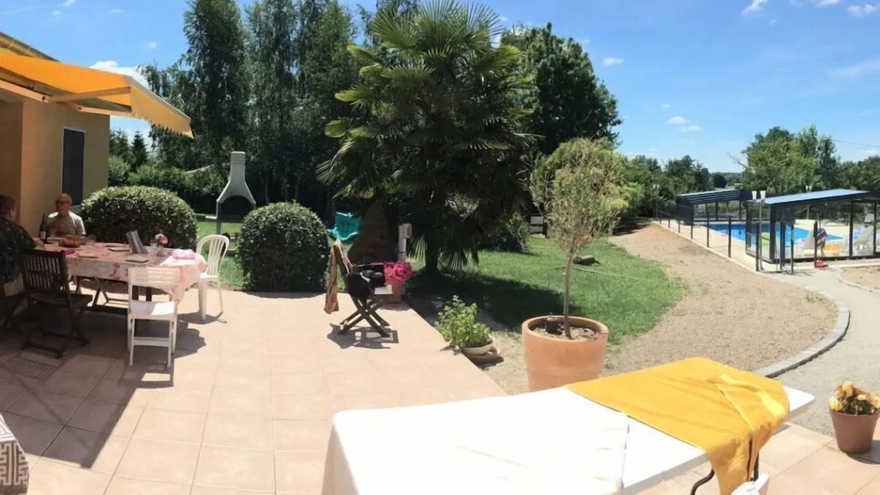 Photo of Patio Balcony in Chatillon-sur-Broue