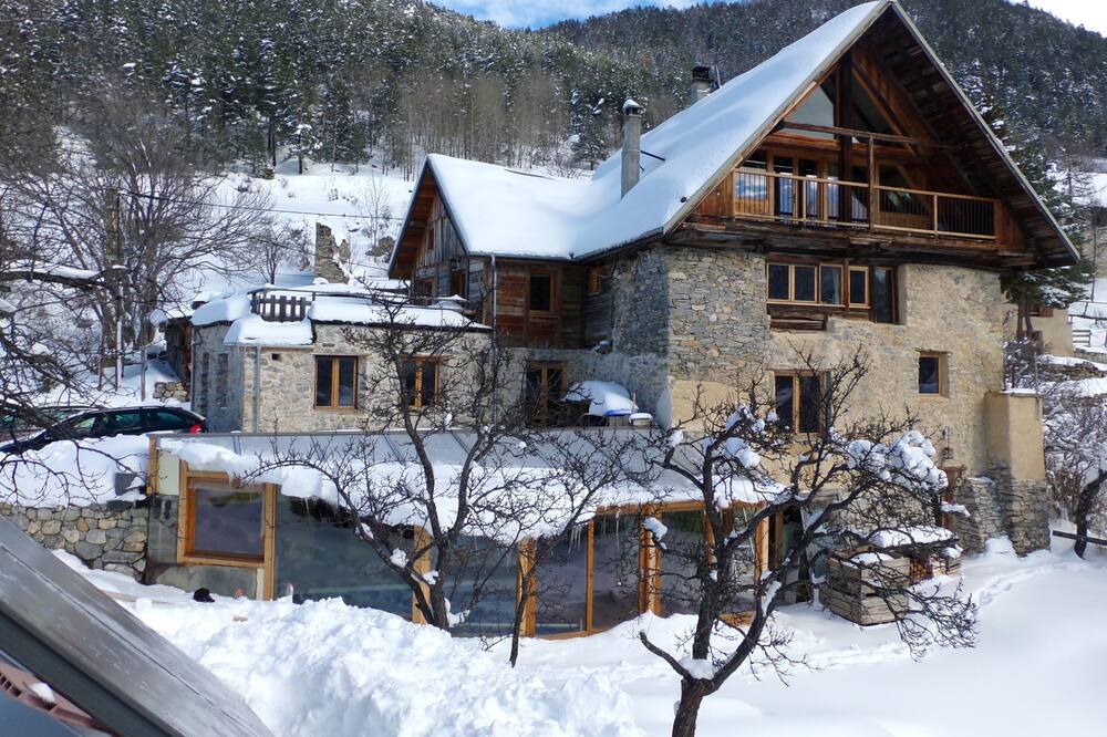 Photo of Outdoor in Montbardon