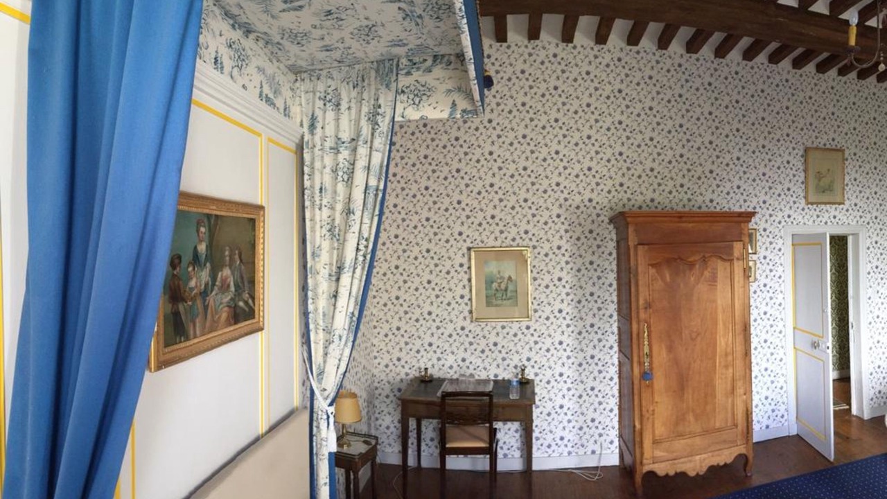 Photo of Bedroom in Asnieres-en-Bessin