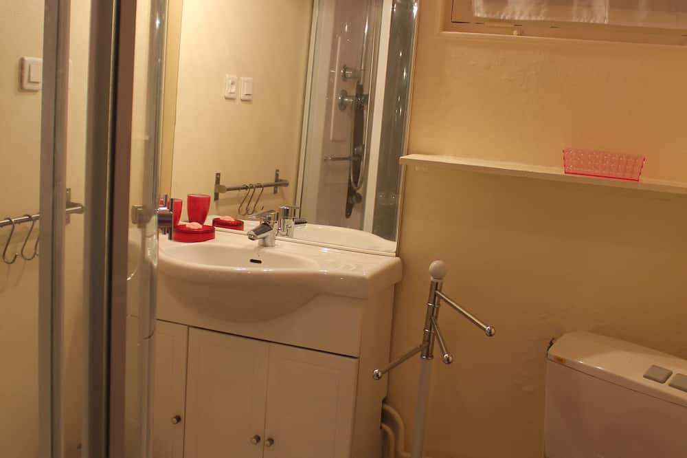 Photo of Bathroom in Labenne