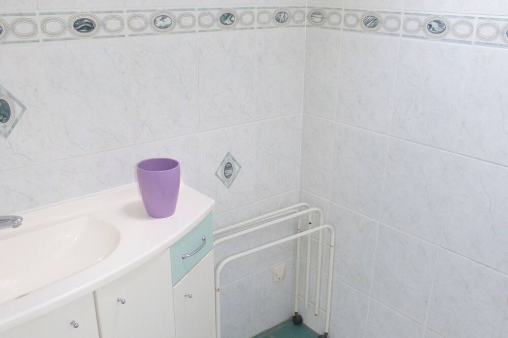 Photo of Bathroom in Loperec