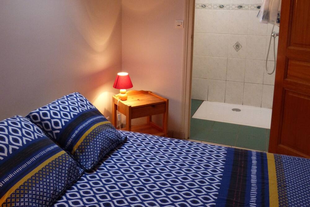 Photo of Bedroom in Loperec