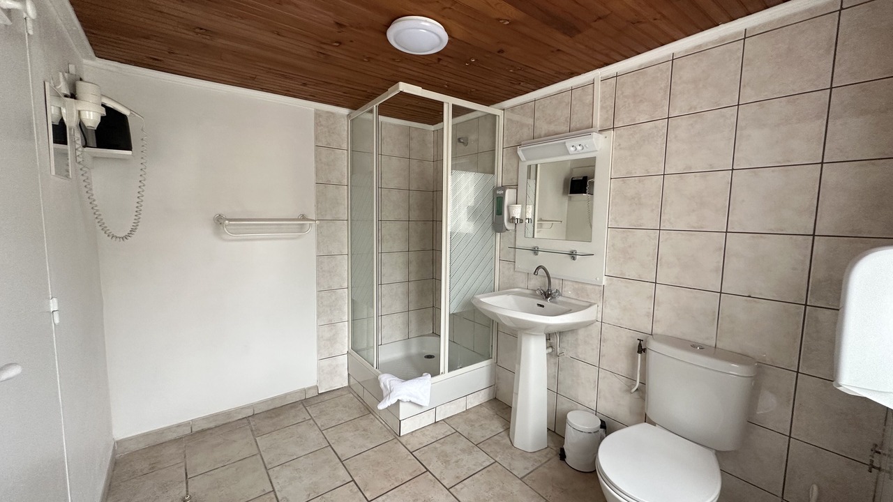 Photo of Bathroom in Annot