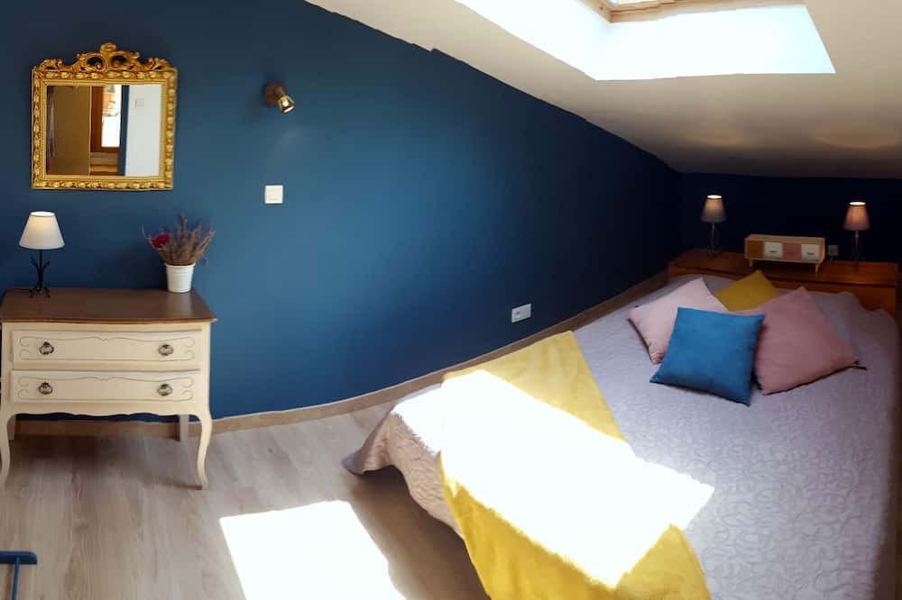 Photo of Bedroom in Roche-Saint-Secret