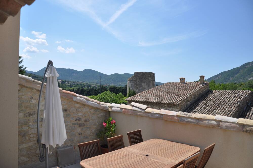 Photo of Patio Balcony in Roche-Saint-Secret