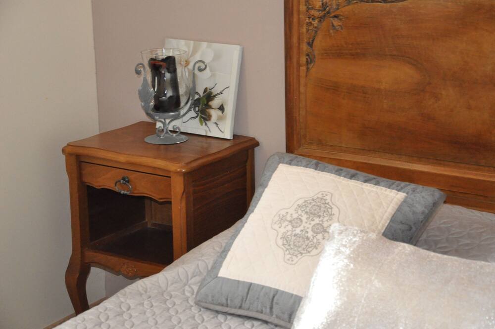 Photo of Bedroom in Roche-Saint-Secret