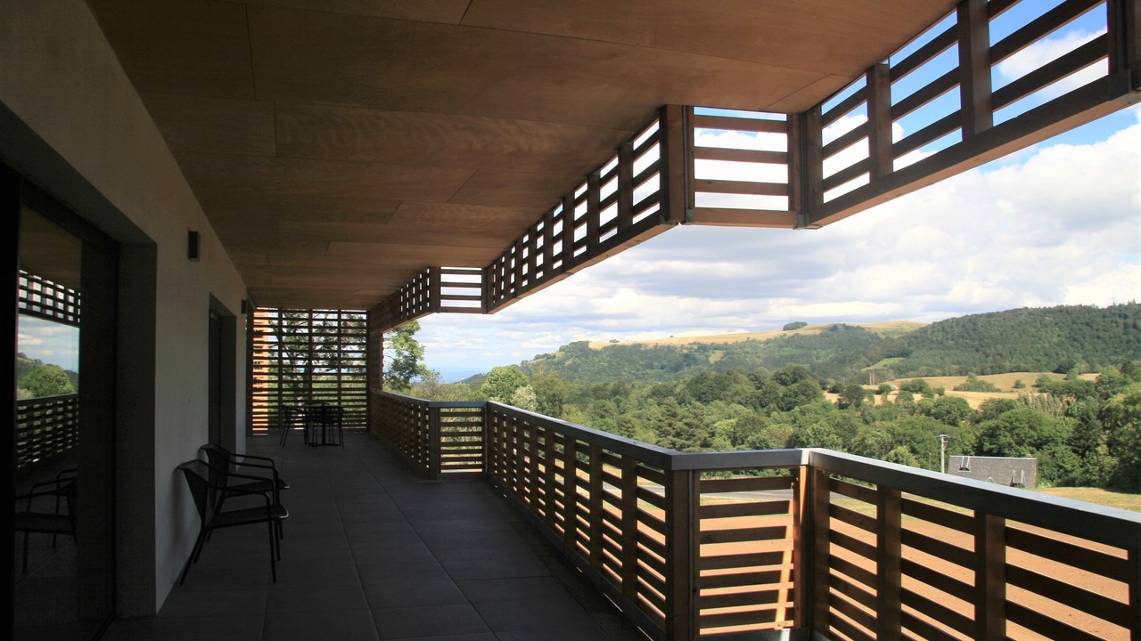 Photo of Patio Balcony in Besse-et-Saint-Anastaise