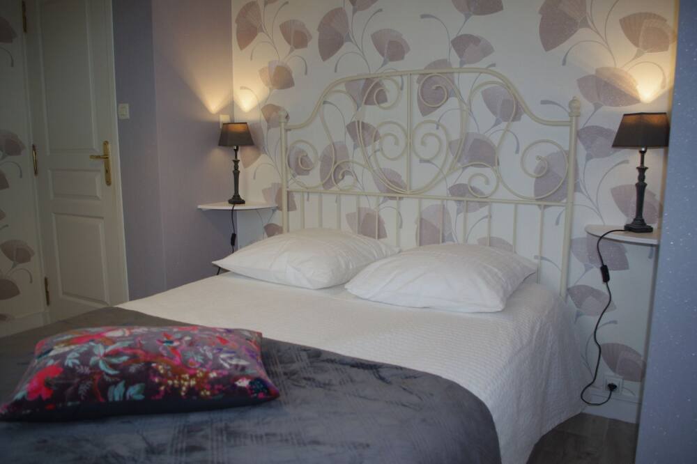 Photo of Bedroom in Plomodiern