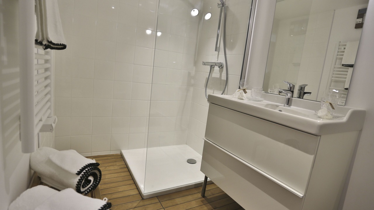 Photo of Bathroom in Locmariaquer