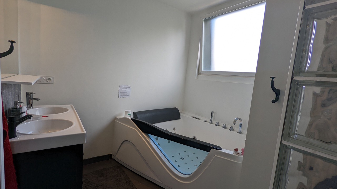 Photo of Bathroom in Plantieres Queuleu