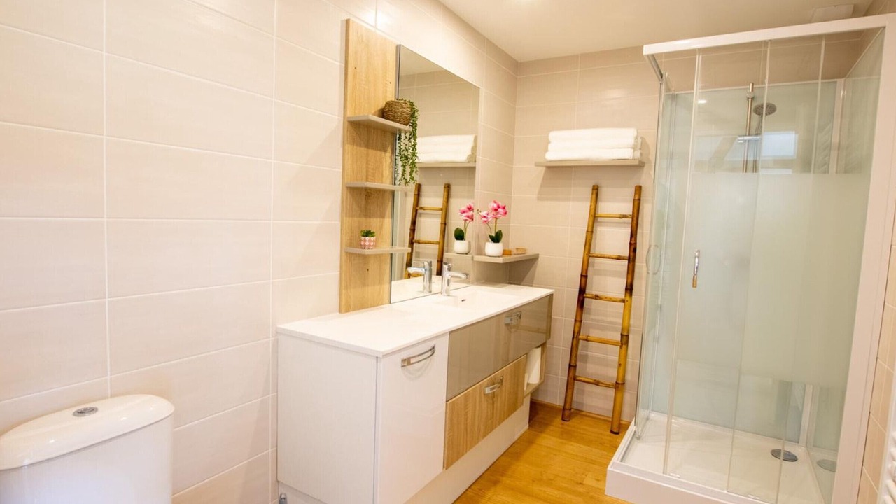 Photo of Bathroom in Grand-Brassac
