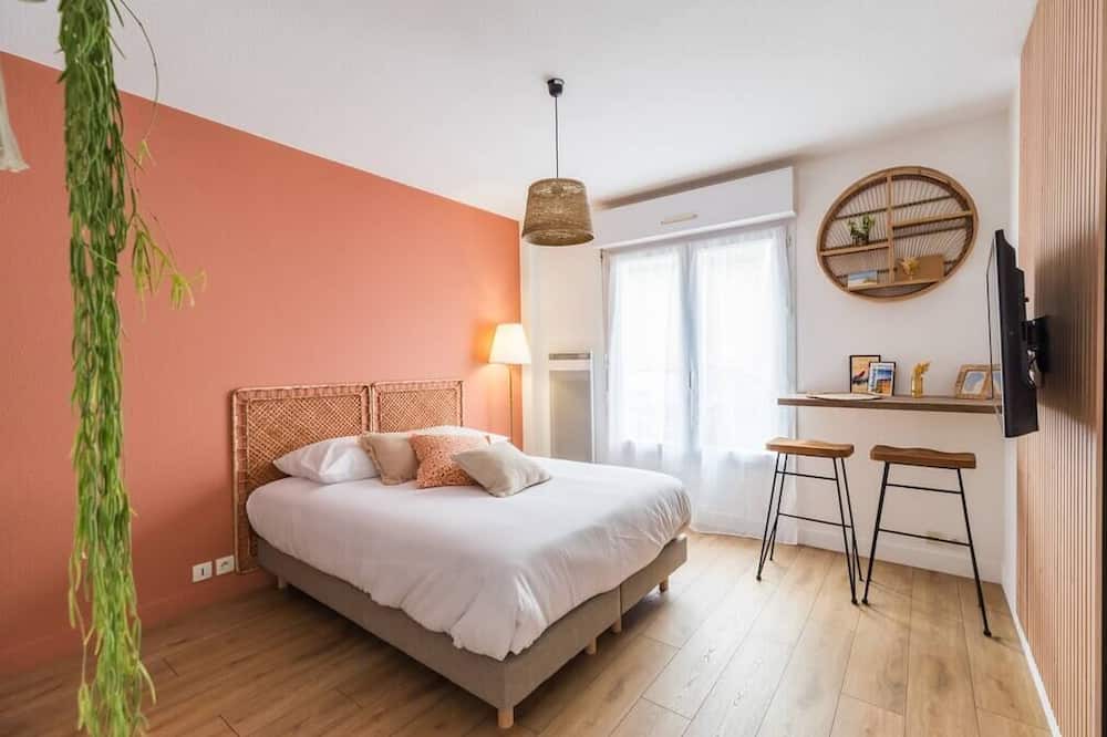 Photo of Bedroom in Saint-Brieuc