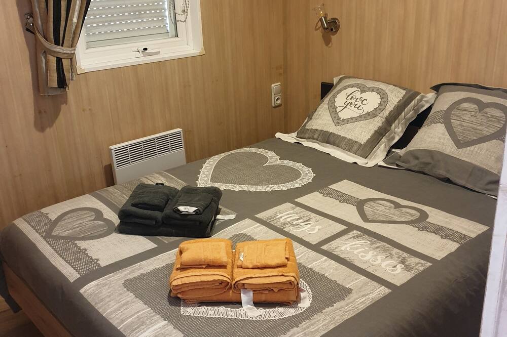 Photo of Bedroom in Triqueville