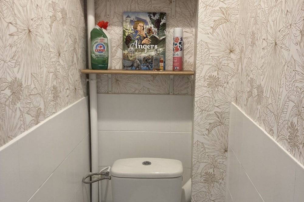 Photo of Bathroom in Avrille