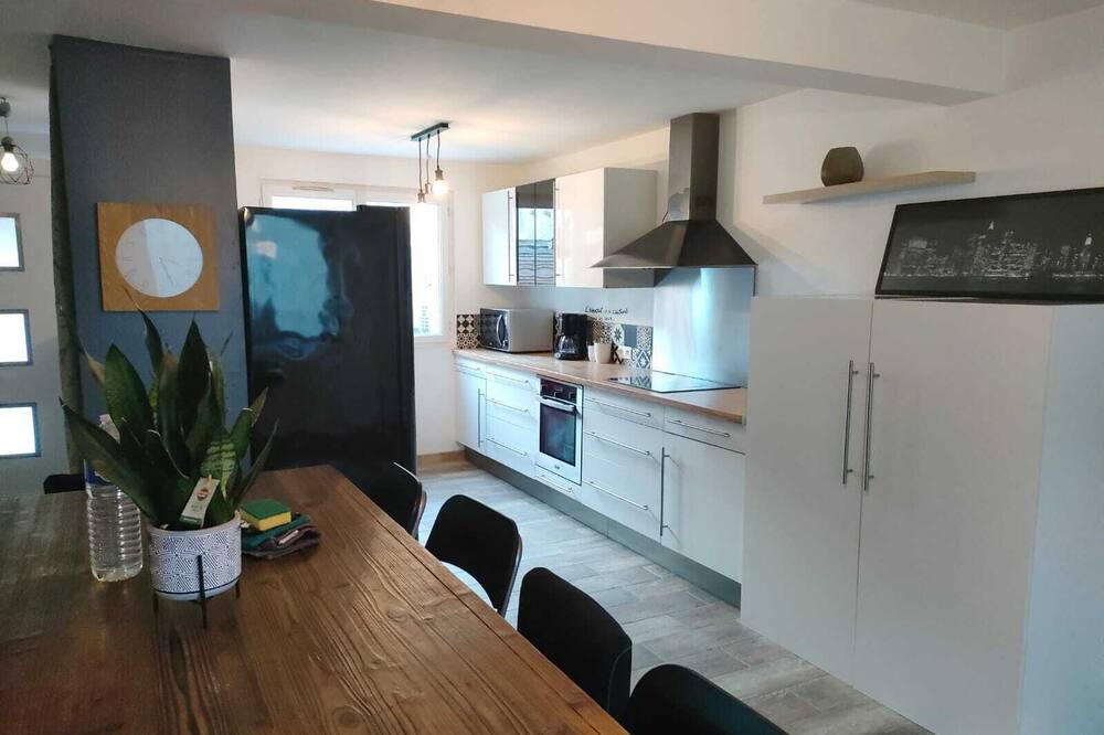 Photo of Kitchen in Vernou-la-Celle-sur-Seine