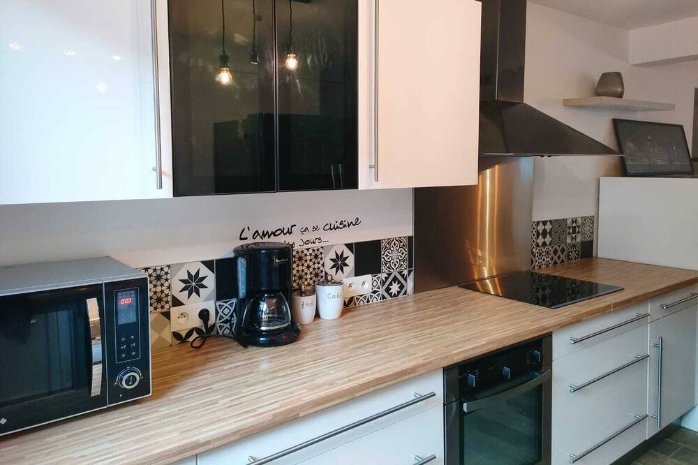 Photo of Kitchen in Vernou-la-Celle-sur-Seine