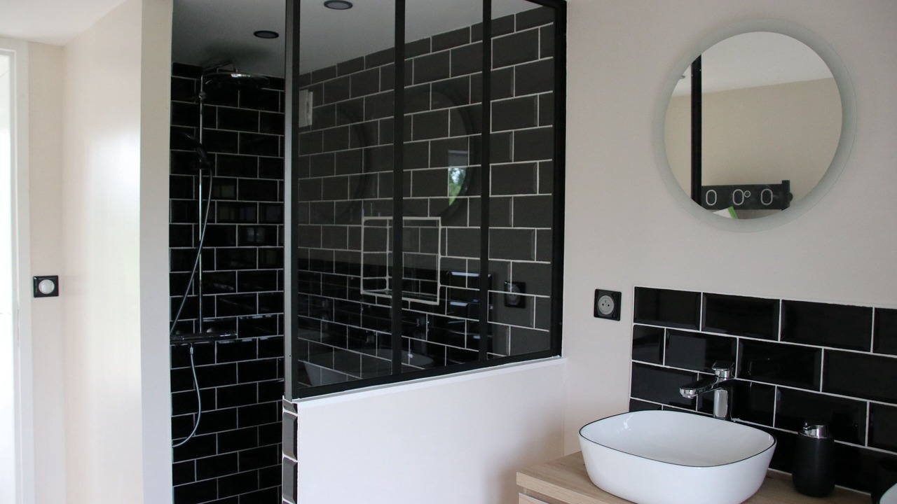 Photo of Bathroom in Tracy-sur-Mer