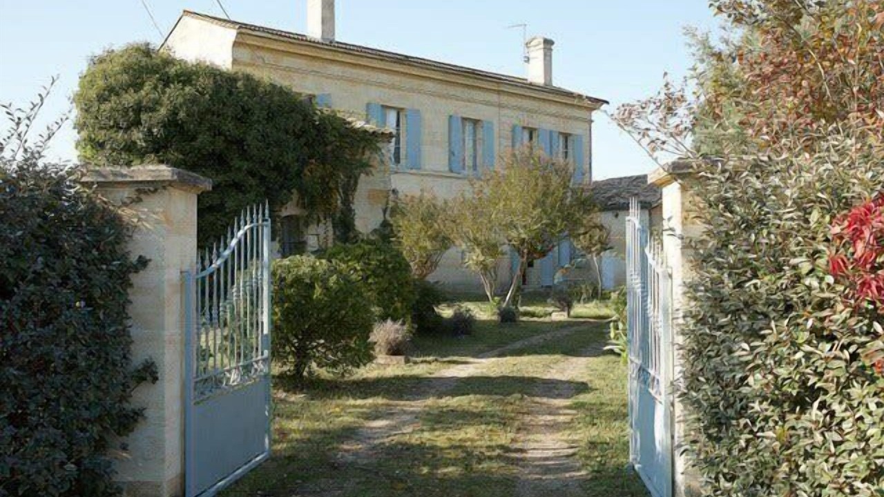 Photo of Outdoor in Sainte-Terre