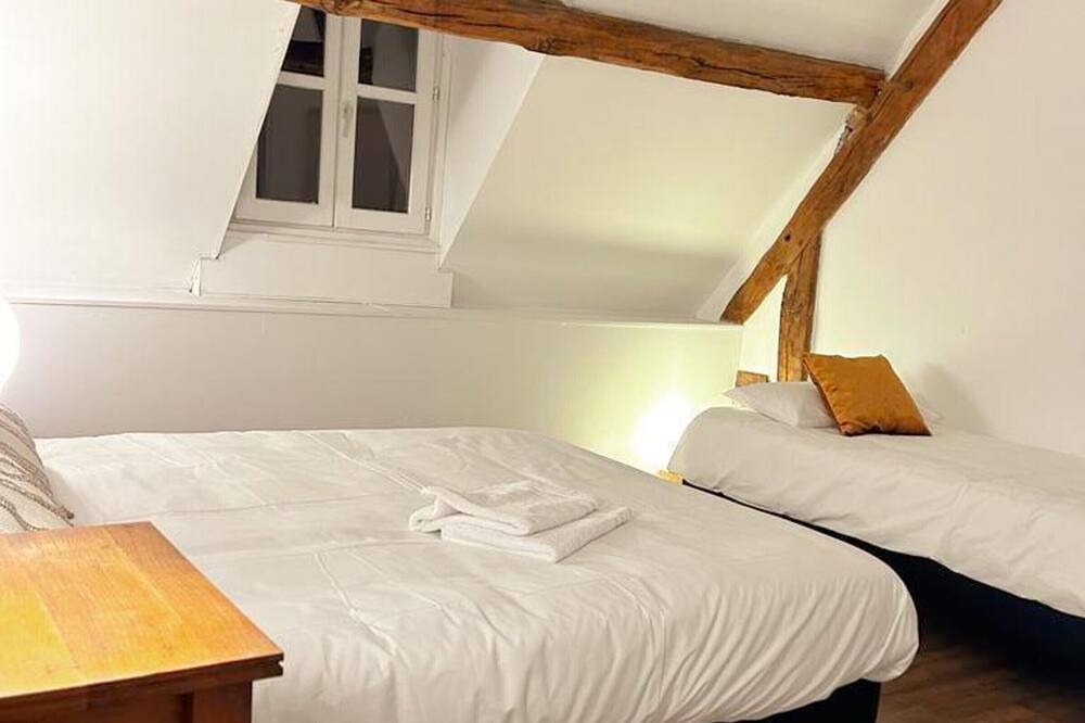 Photo of Bedroom in Thore-la-Rochette