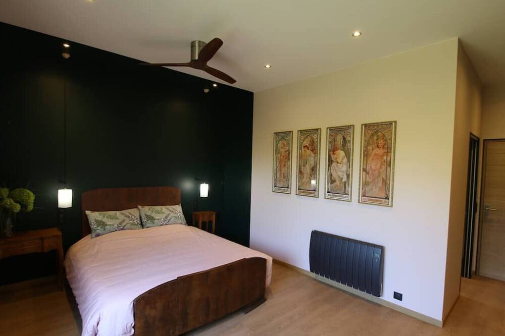 Photo of Bedroom in La Ferte-Saint-Aubin