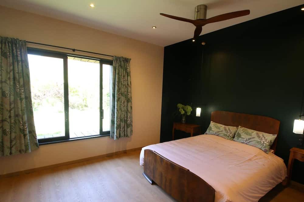Photo of Bedroom in La Ferte-Saint-Aubin