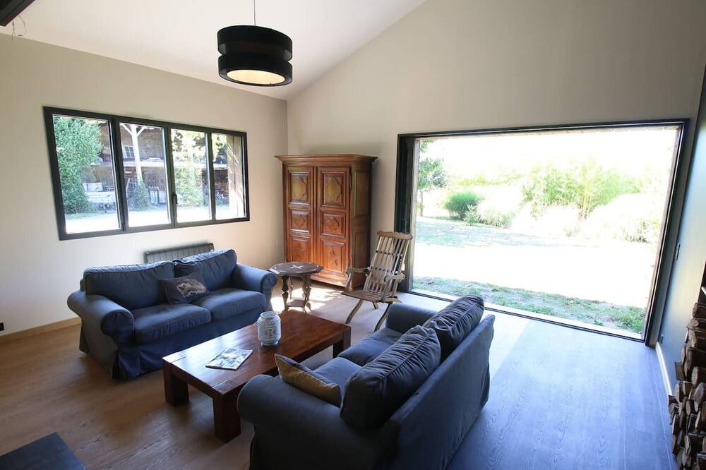 Photo of Livingroom in La Ferte-Saint-Aubin